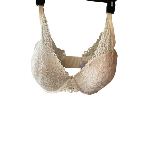Secret Treasures Womens Lace Bra 38D Ivory Adjustable Straps - Picture 1 of 4
